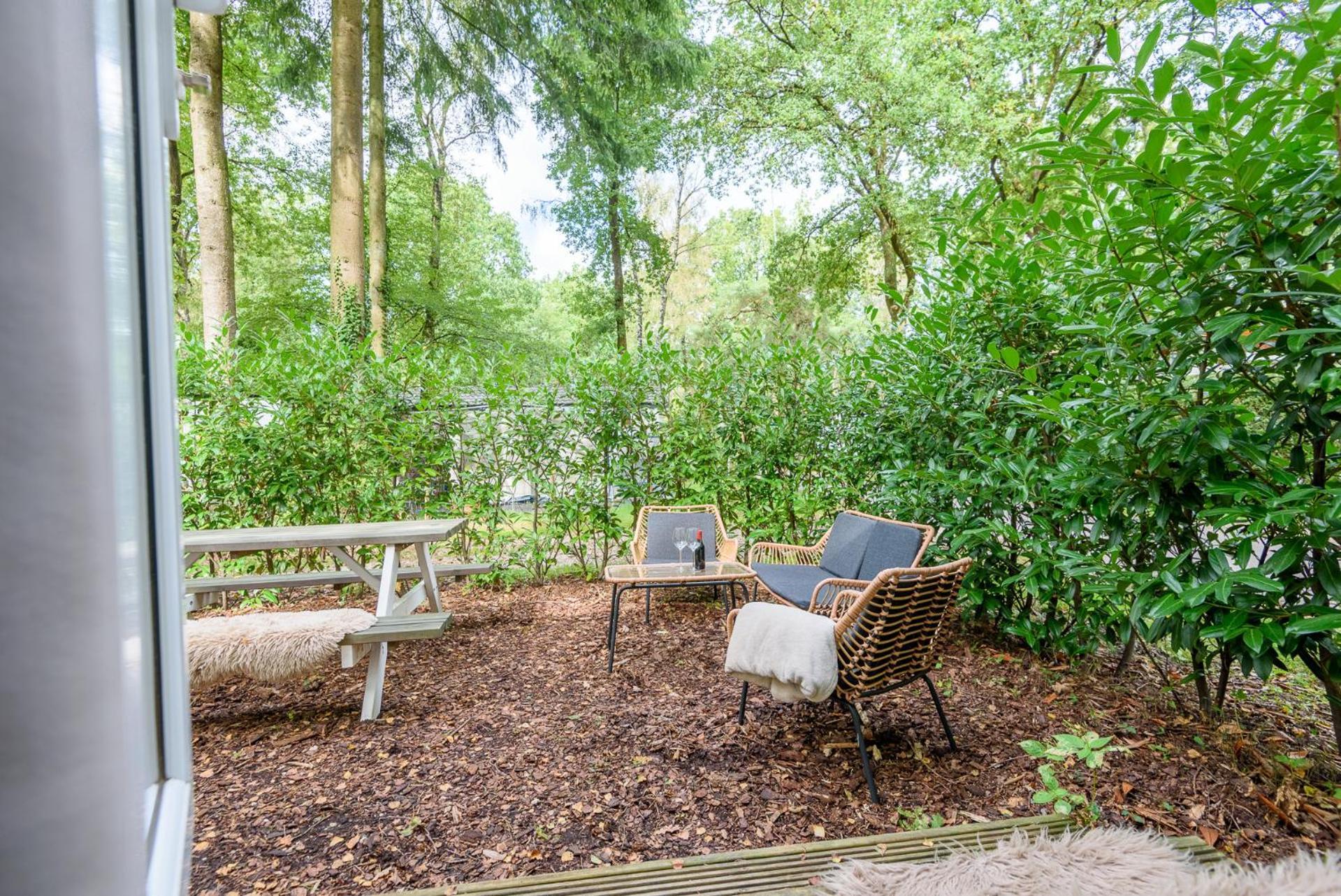 Veluwe Chalet Aan Het Bos - Kids - Pool - Dog Hoenderloo Bagian luar foto